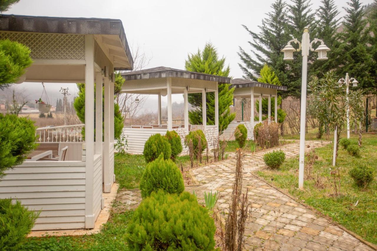 Jolnar Garden Hotel Мачка Экстерьер фото