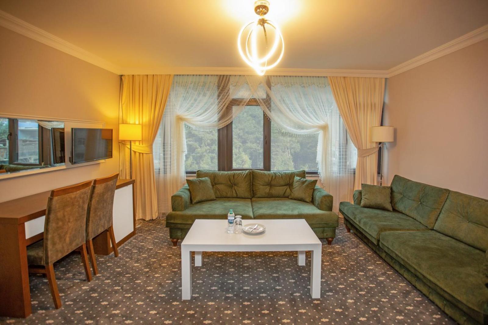 Jolnar Garden Hotel Мачка Экстерьер фото